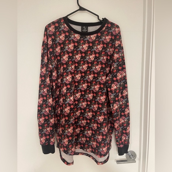 Long sleeve top - Picture 1 of 3